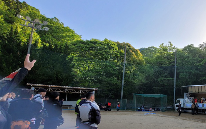 四国アドベンチャーラリー2025のブリーフィングの様子